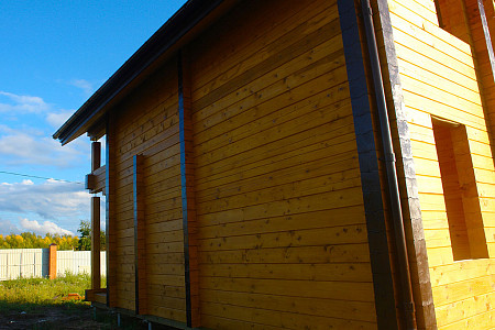 Дом шале из бруса в 1,5 этажа 10х12 с котельной Заслава