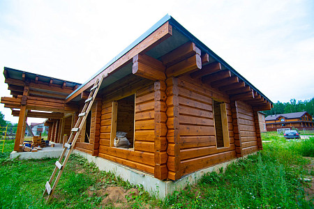 Полутораэтажный дом шале из бруса 9х9 с котельной Млада