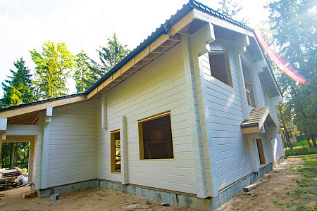 Современный дом из бруса в 1,5 этажа 6х9 с котельной Фатта