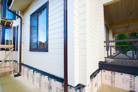 Дом шале из бруса в полтора этажа 10х11 с котельной Хотомир