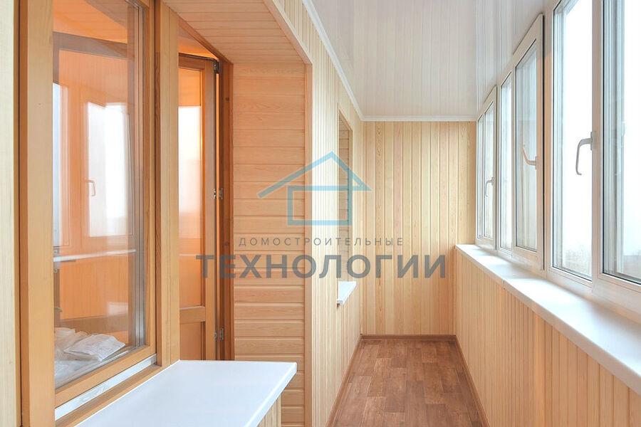 Отделка балкона деревянной евровагонкой
