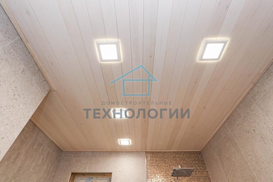 Кедровая вагонка Штиль на потолке