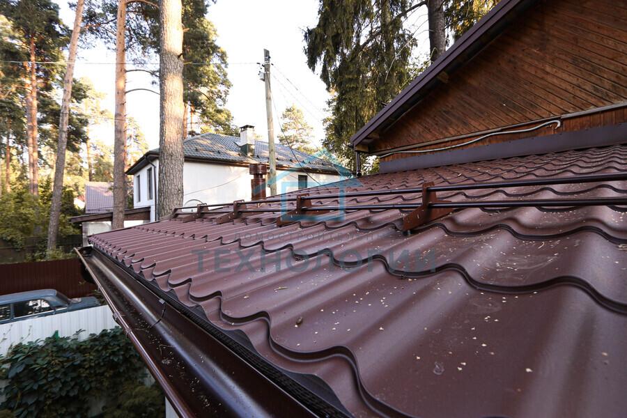 Ремонт крыши из металлочерепицы